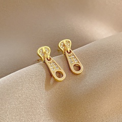 Korean version of the design net red zipper copepr earrings ins wind fashion micro-inlaid zircon earrings female cold wind wild ear jewelry