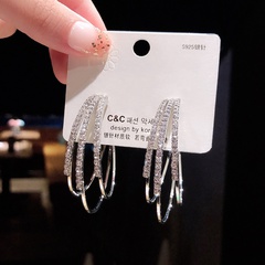 Korean version of exaggerated full diamond geometric circle earrings fashion temperament all-match C-shaped earring earrings earrings