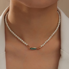 Temperament Palace Wind Glass Jewelry Stone Necklace Retro Pearl Necklace