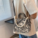 Groe Tasche Handtaschen 2021 neue koreanische Modekontrastfarbe eine SchulterUnterarmtaschepicture14