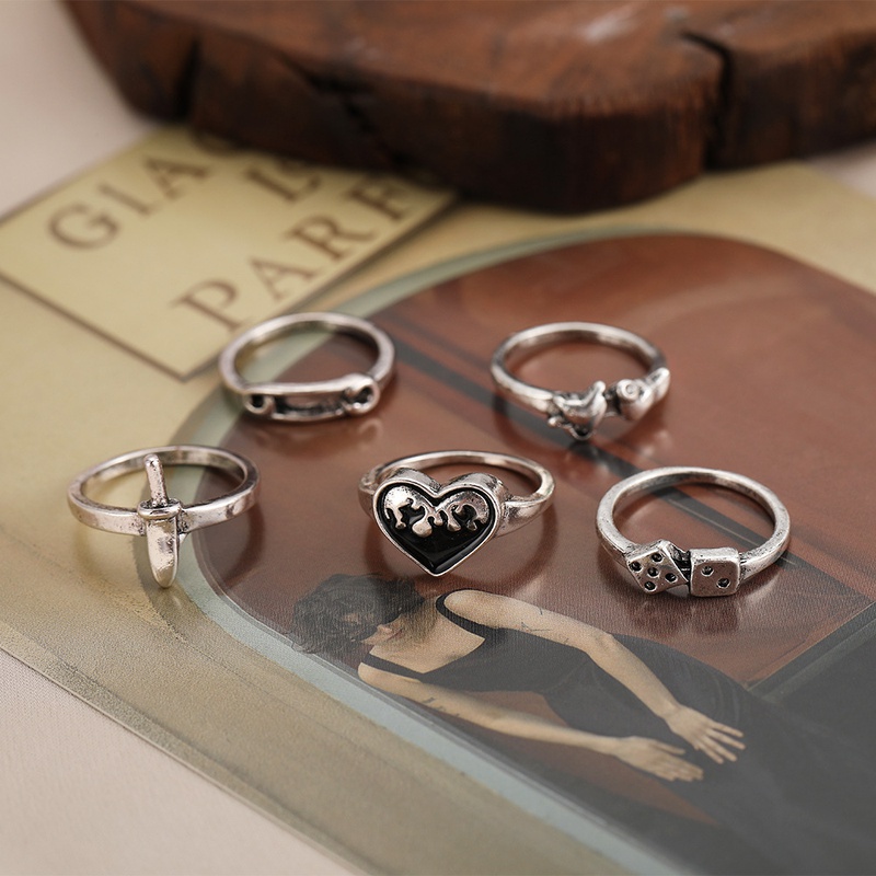 2021 New Creative Simple Retro Jewelry Heart Paper Clip Love Sword Ring 5Piece Set