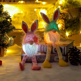 Lindas orejas de conejo Decoraciones de muecas sin rostro brillantes con luces Muecas de Pascua de Santa Clauspicture10