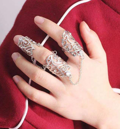 European and American fashion metal punk style hollow carved one-piece joint ring