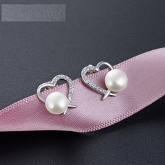 Cross-Border Korean Style Graceful and Fashionable Heart-Shaped Earrings S925 Silver Personality Simple Rhinestone Heart Pearl Stud Earrings Female