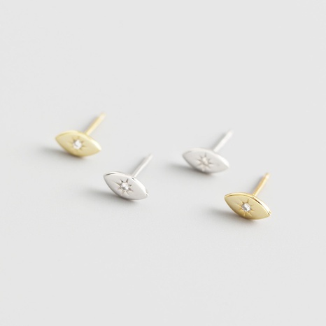 Boucles d'oreilles en diamant lisse avec yeux géométriques en argent sterling S925 minimalistes européens et américains's discount tags