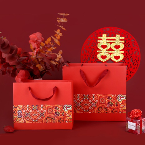 Sac en papier cadeau rouge de style chinois créatif grand sac fourre-tout de vacances sac d'emballage cadeau en gros NHJID471755's discount tags