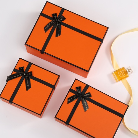 Grande boîte-cadeau rectangulaire boîte d'emballage cadeau d'anniversaire boîte de papier cosmétique carrée NHJID471781's discount tags