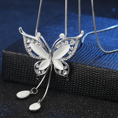 Nouvelle-Coréen Style Haute-Fin Opale Papillon Diamant Chandail Chaîne De Mode Long Sauvage Vêtements Collier Pendentif En Gros