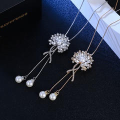 Koreanischer diamantbesetzter Kristallblumenkorb lange Halskette Quaste Anhänger Pullover Kette Großhandel