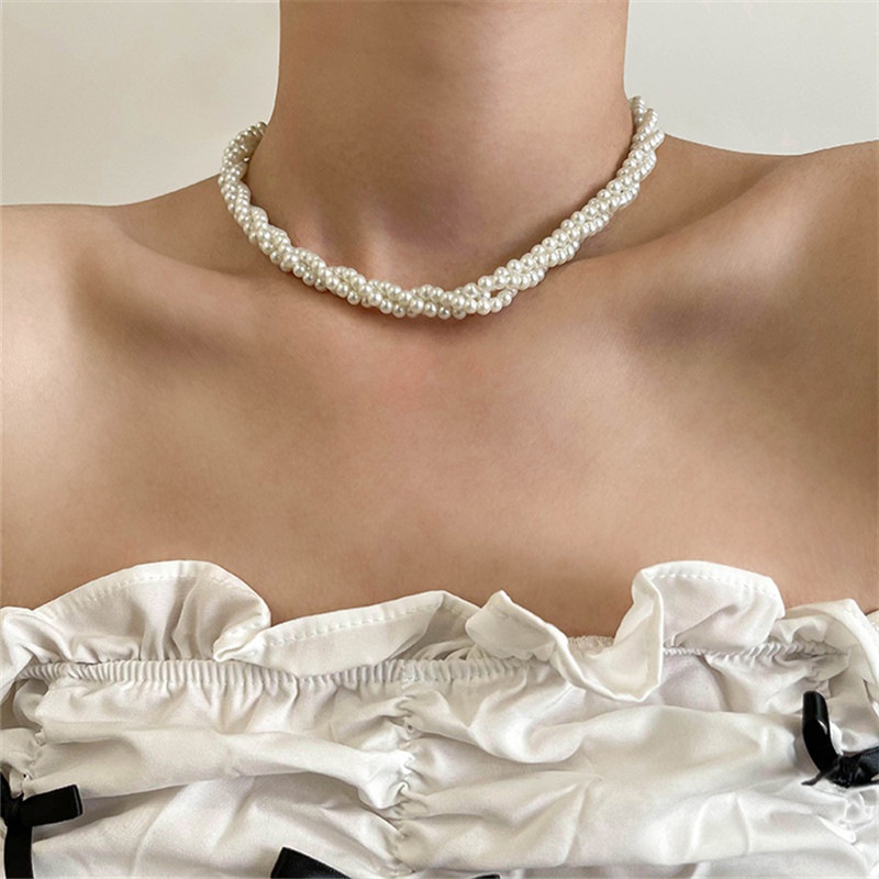 Retro MultiLayer Winding Pearl Necklace European and American Ins French Elegant Simple Choker Fashion SpecialInterest Clavicle Chain
