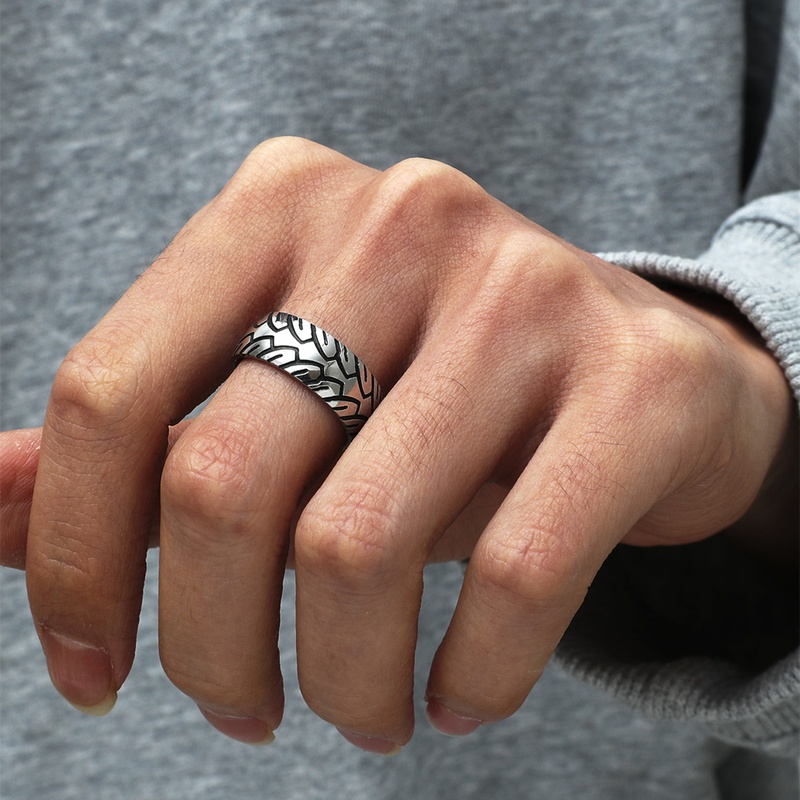fashion mens titanium steel geometric carved ring