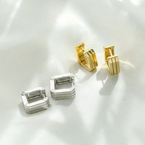 Hecheng Ornament Glossy Vertical Stripes Square Ear Clip Fashion 18K Gold Plated Ornament Ve394's discount tags