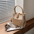 2021 new trendy fashion messenger bag summer simple oneshoulder bucket bag wholesalepicture14