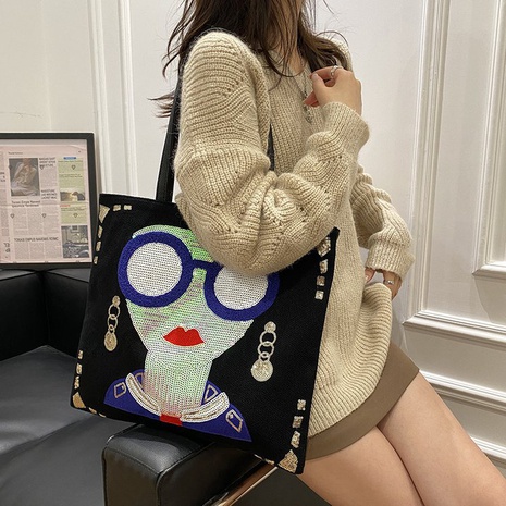 Cross-Border New Arrival Bag Personalized Sequined Shoulder Bag Large Capacity Women's Large-Capacity Backpack Punk Women's Crossbody Handbag's discount tags