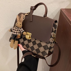 autumn and winter 2021 new fashion checkerboard single shoulder messenger bag wholesale