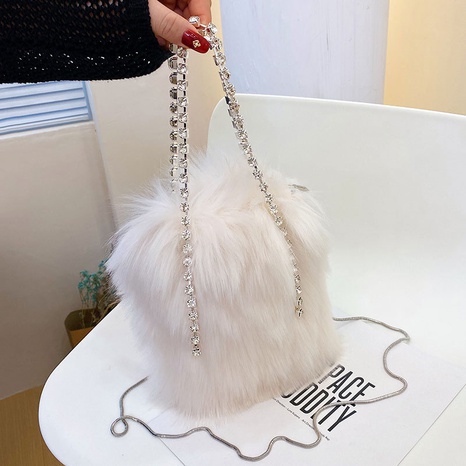 Furry Bag Women's 2021 Spring New Fashion Chain Handbag Shoulder Messenger Bag Plush Bucket Bag's discount tags