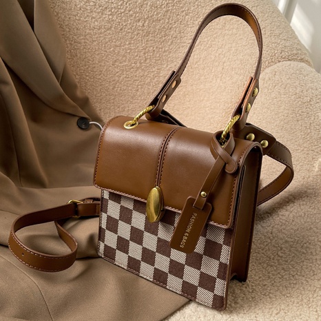 Best Selling Bag Women's Autumn and Winter 2021 New Fashion Retro Crossbody Ins Niche Chessboard Plaid Portable Small Square Bag's discount tags