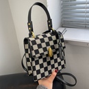 Best Selling Bag Womens Autumn and Winter 2021 New Fashion Retro Crossbody Ins Niche Chessboard Plaid Portable Small Square Bagpicture10