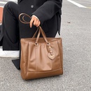 Autumn and winter largecapacity new fashion texture shoulder  highend commuter tote bagpicture13