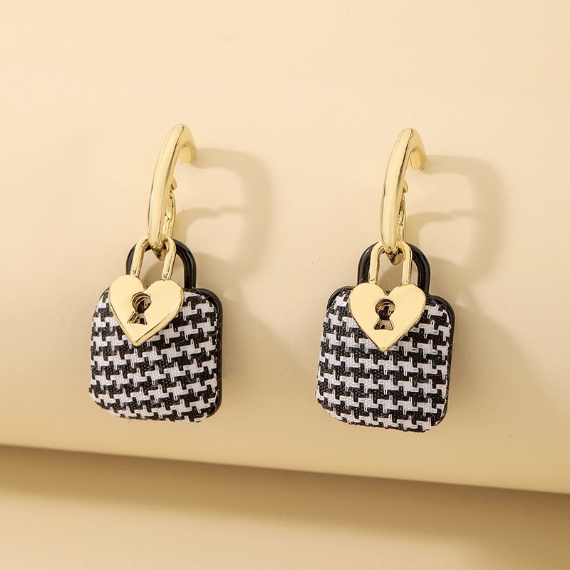 925 Silver Needle Black and White Houndstooth Pattern Bag Small Lock Earrings European and American Ins Fashion Creative and Elegant Vintage Earrings Women
