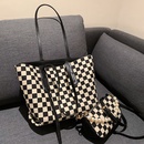 Checkerboard large capacity fashion shoulder wild autumn and winter leisure commuter tote bagpicture10