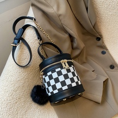 Mini Small Bag for Women Autumn and Winter 2021 New Fashion Chessboard Plaid Chain Messenger Bag High-Grade Portable Bucket Bag