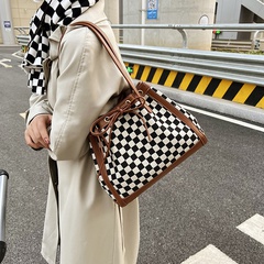 Popular Chessboard Plaid Large Capacity Bag for Women 2021 Autumn and Winter New Fashionable All-Match High-Grade Fashion Shoulder Tote Bag