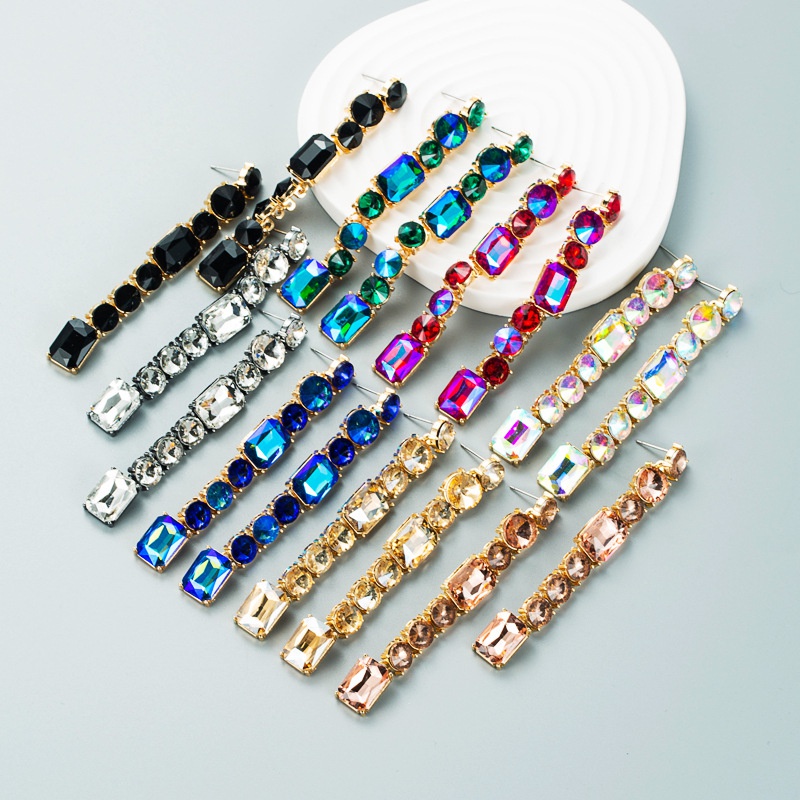 European and American Fashion  Trend New Shiny Alloy Diamond Long Fringe Earrings Womens AllMatching Street Shot Earrings Earrings