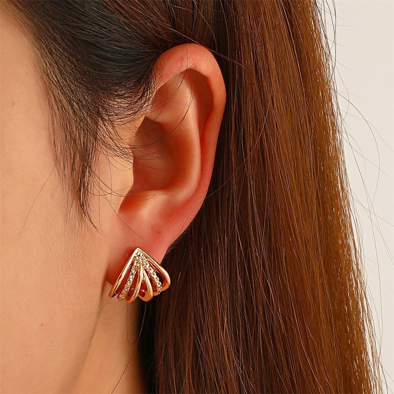 Korean temperament diamondstudded geometric hollow earrings temperament threedimensional triangle earrings