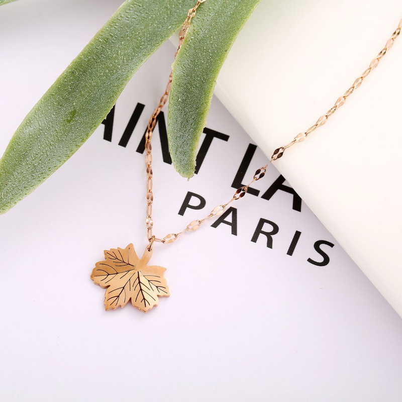 European and American Titanium Steel Necklace Personalized Fashion Leaves Make Money Overnight Clavicle Chain Maple Leaf Pendant Simple Hollow Ornament