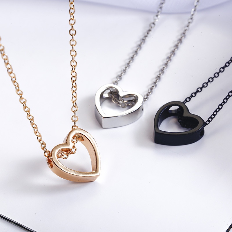 fashion simple hollow heart clavicle chain wholesale
