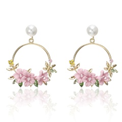 Korean Style Fashionable Elegant Ins Same Style Flower Stud Earrings Sweet Polymer Clay Pearl Earrings Flower Earrings Female Hot