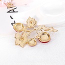 Retro Fashion Dripping Strawberry Flower Pin Elegant Graceful Plant Brooch Suit Clothing Accessories Corsage in Stockpicture10