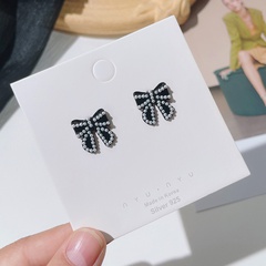 Korean fashion temperament pearl black bow earrings autumn and winter new wild earrings