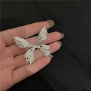 Ancient Golden Clover HighEnd Brooch Female AntiEmptied Safety Pin Niche Cute Wild Pin Fixed Clothes Accessoriespicture11