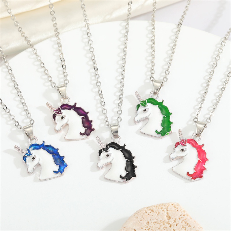 Koreas new cute color unicorn necklace dripping Pegasus pendant necklace jewelry
