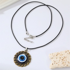 Retro round alloy blue devil's eye pendant necklace black rope eye clavicle chain