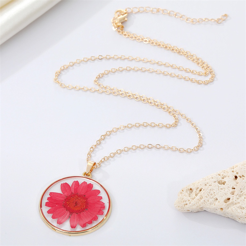 Bohemian natural dried flower transparent round resin necklace