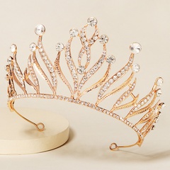 Amazon Hot Selling Creative Wedding Crown Carnival Party Dress up Headwear Simple Dignified Rhinestone Bridal Crown