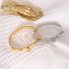 Bracelet à boucle à rivet en or 18 carats plaqué en acier titane punk européen et américain femme