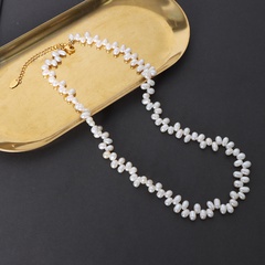 collar de perlas de agua dulce irregular chapado en acero de titanio retro 18k cadena de clavícula
