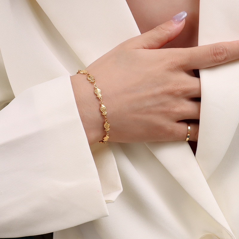 cute taiyaki fishtail titanium steel plated 18k gold bracelet wholesale