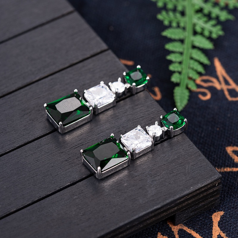 Fashion diamondencrusted zircon emerald copper earrings jewelry