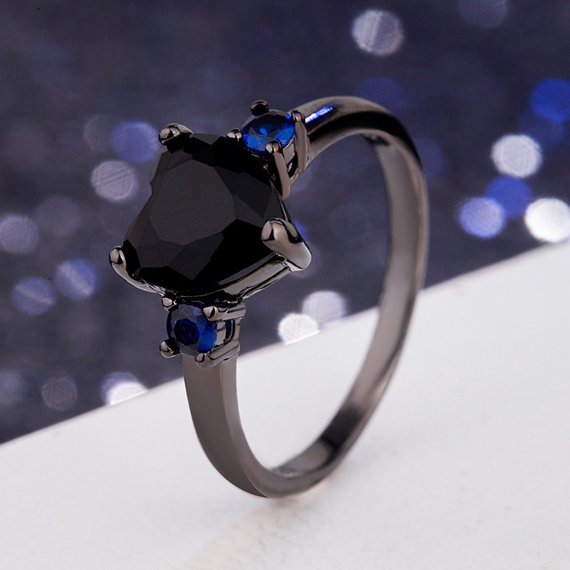 heartshaped black European and American simulation diamond heartshaped ring fashion jewelry