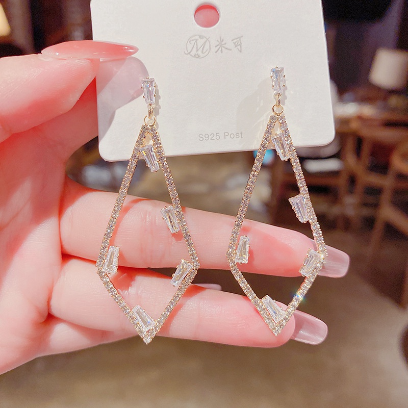 Fashion Diamond Pendant Inlaid Zircon Earrings Copper Earrings