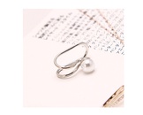 Korean creative pearl earrings temperament single diamond star ear clip Ushaped ear clip single setpicture6