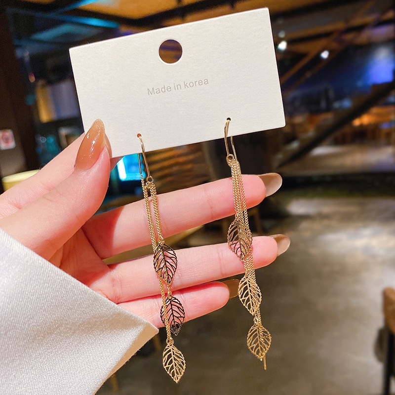 Korea fashion leaf tassel copper long ear line wholesale