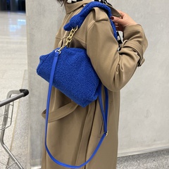 Furry new trendy messenger niche fashion handbag plush bag
