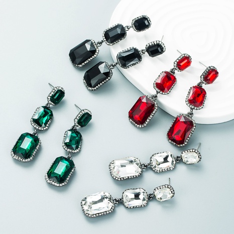 Pendientes de diamantes de aleación estilo palacio retro europeo y americano de rubí creativo's discount tags