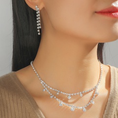 Damenmode Kristallklauenkette Halskette und Ohrring Set
